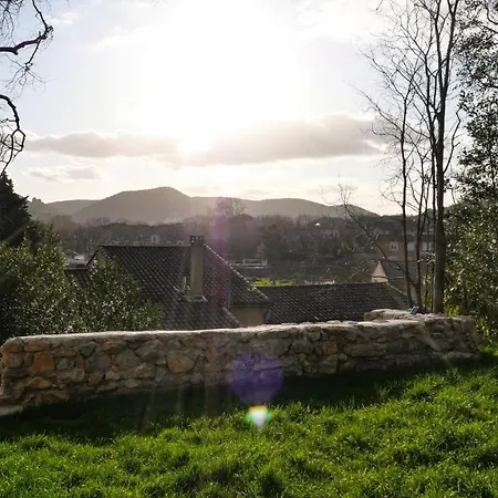Maison Dans Les Cevennes بيت للعطل *